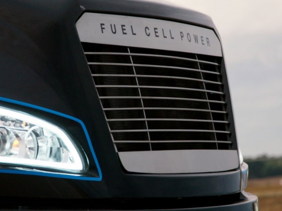 fuel cell powered heavy duty truck