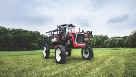 Apache Sprühtraktor