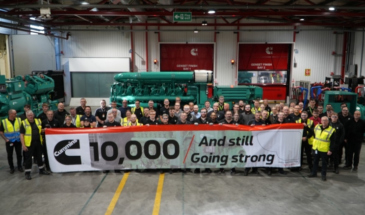 Cummins feiert wichtigen Meilenstein mit dem 10.000sten Daventry-Aggregat