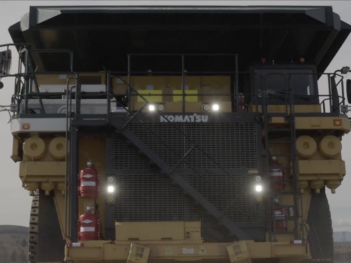 Große Komatsu-Bergbaumaschinen