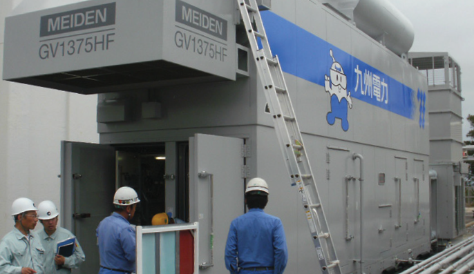 Los equipos de Meidensha y Cummins inspeccionan las unidades de potencia