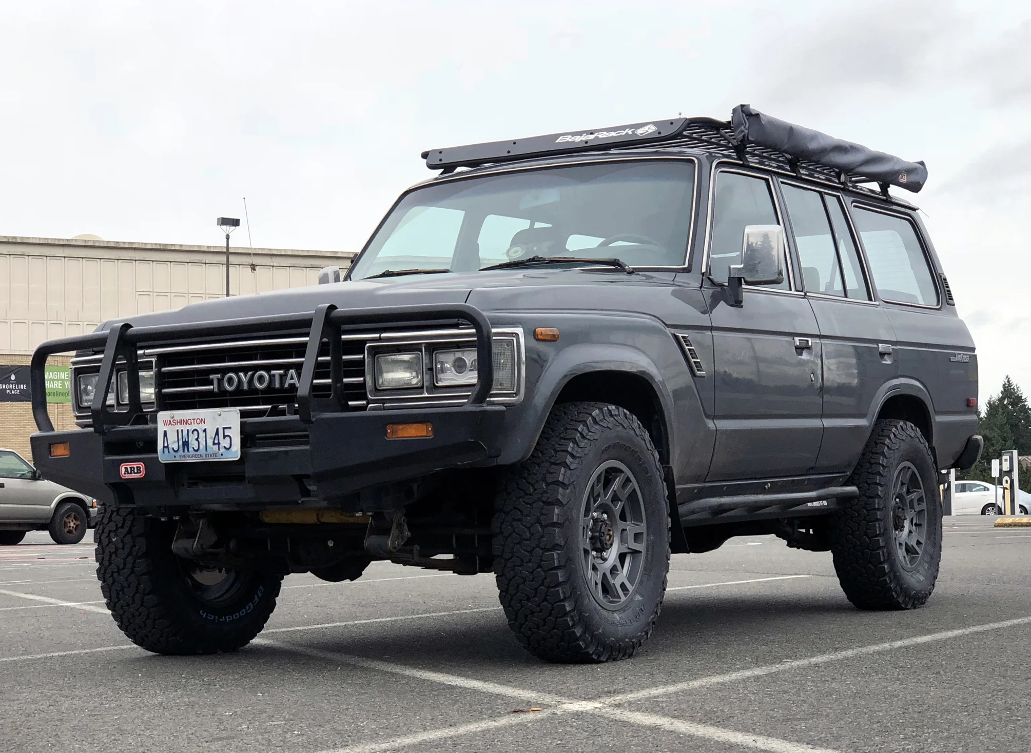 1990 Toyota Land Cruiser remotorisé avec Cummins R2.8