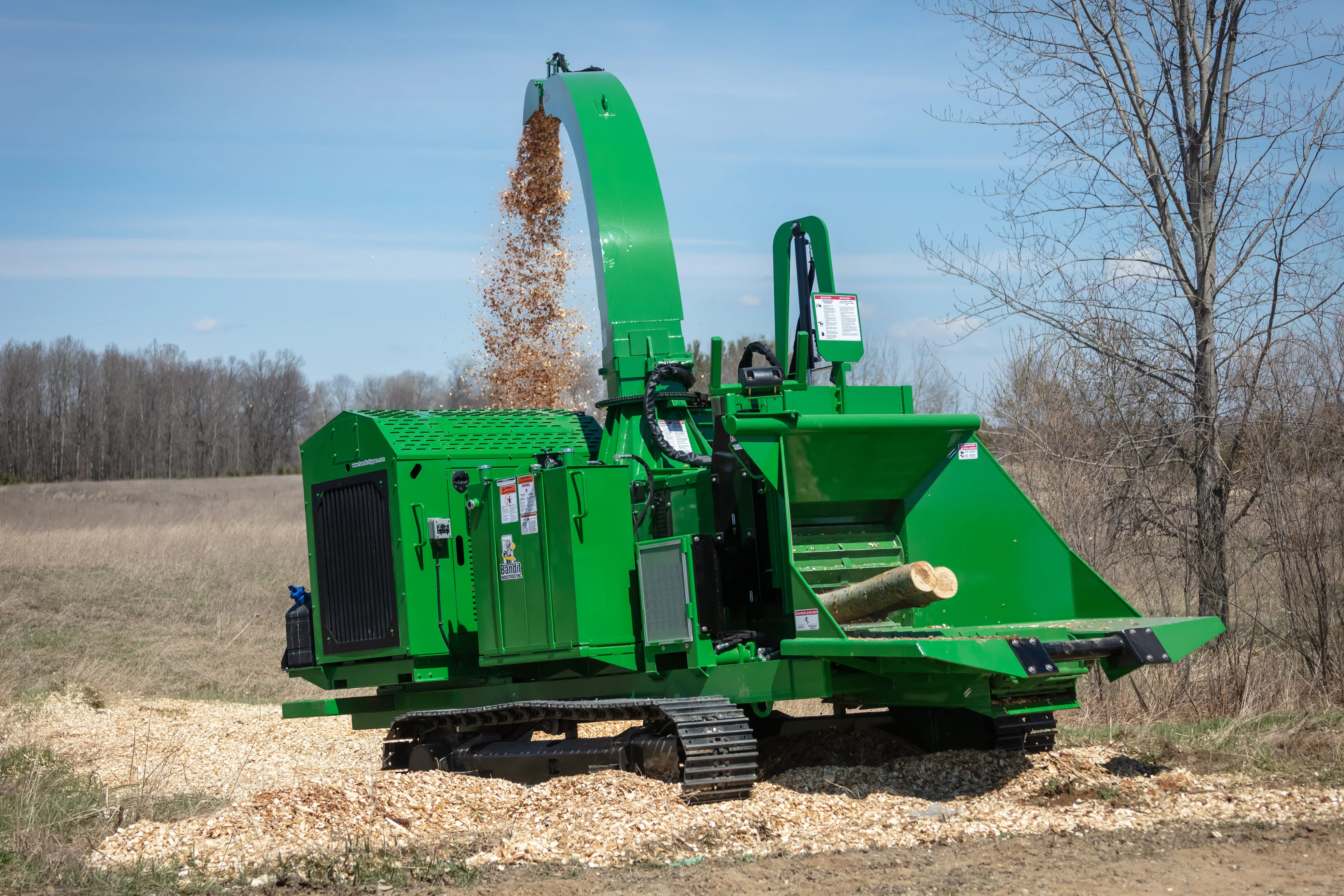 Moteur de la série Performance B6.7 sur un broyeur d'arbre entier