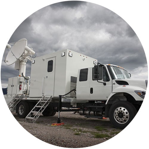 Camion de communications mobiles