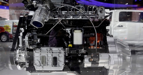vue des pièces dans une unité de commande électronique créée par Cummins