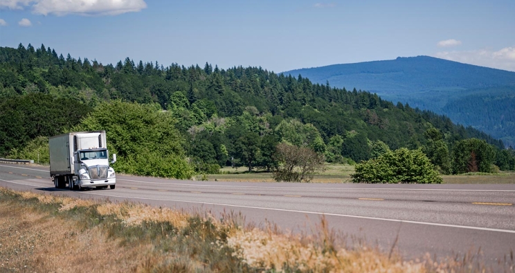 semi sur la route