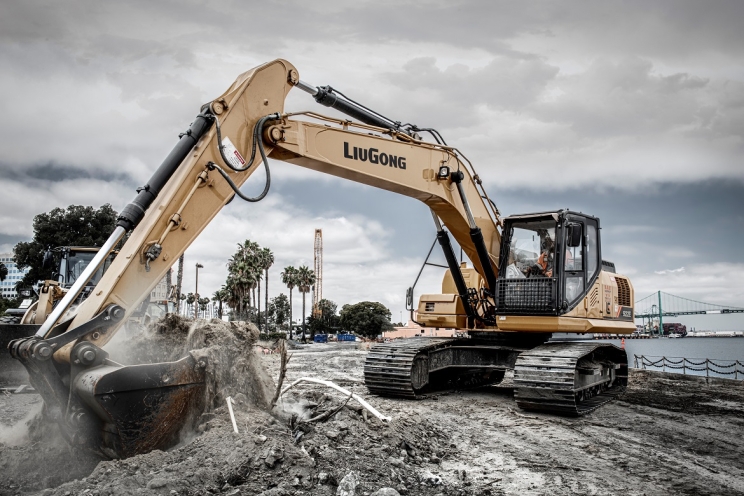 Pelle LiuGong sur un chantier