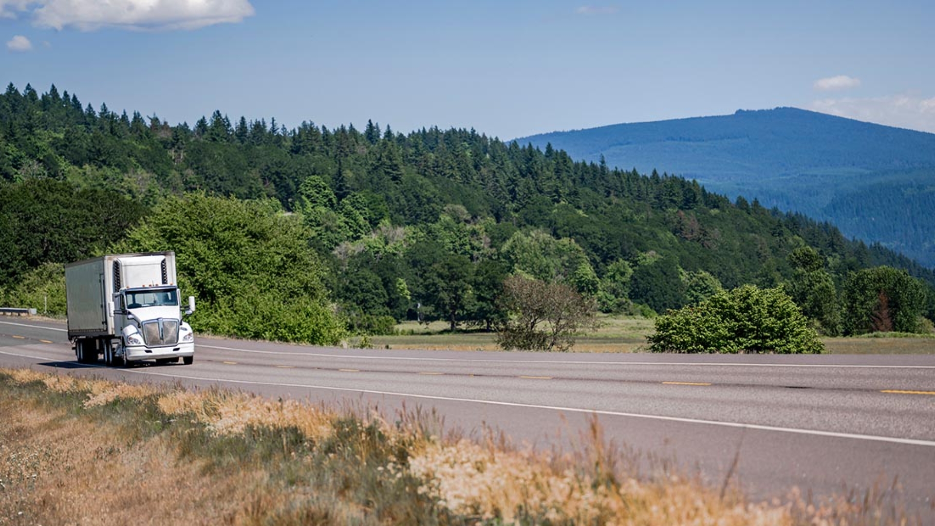 semi sur la route
