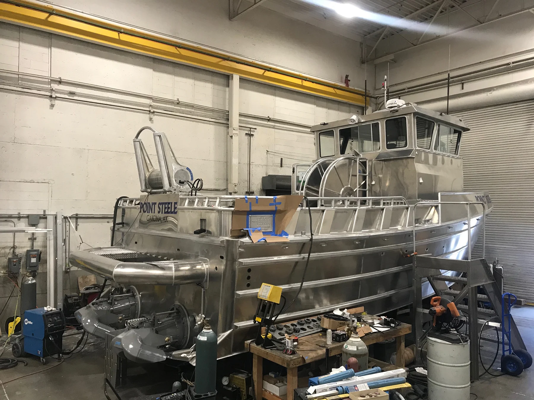 Point Steele dà gli ultimi ritocchi al negozio Velocity Marine