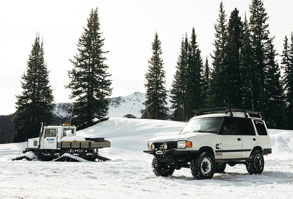 r28-repowered-1999-land-rover-discovery-1-snowcat.jpg