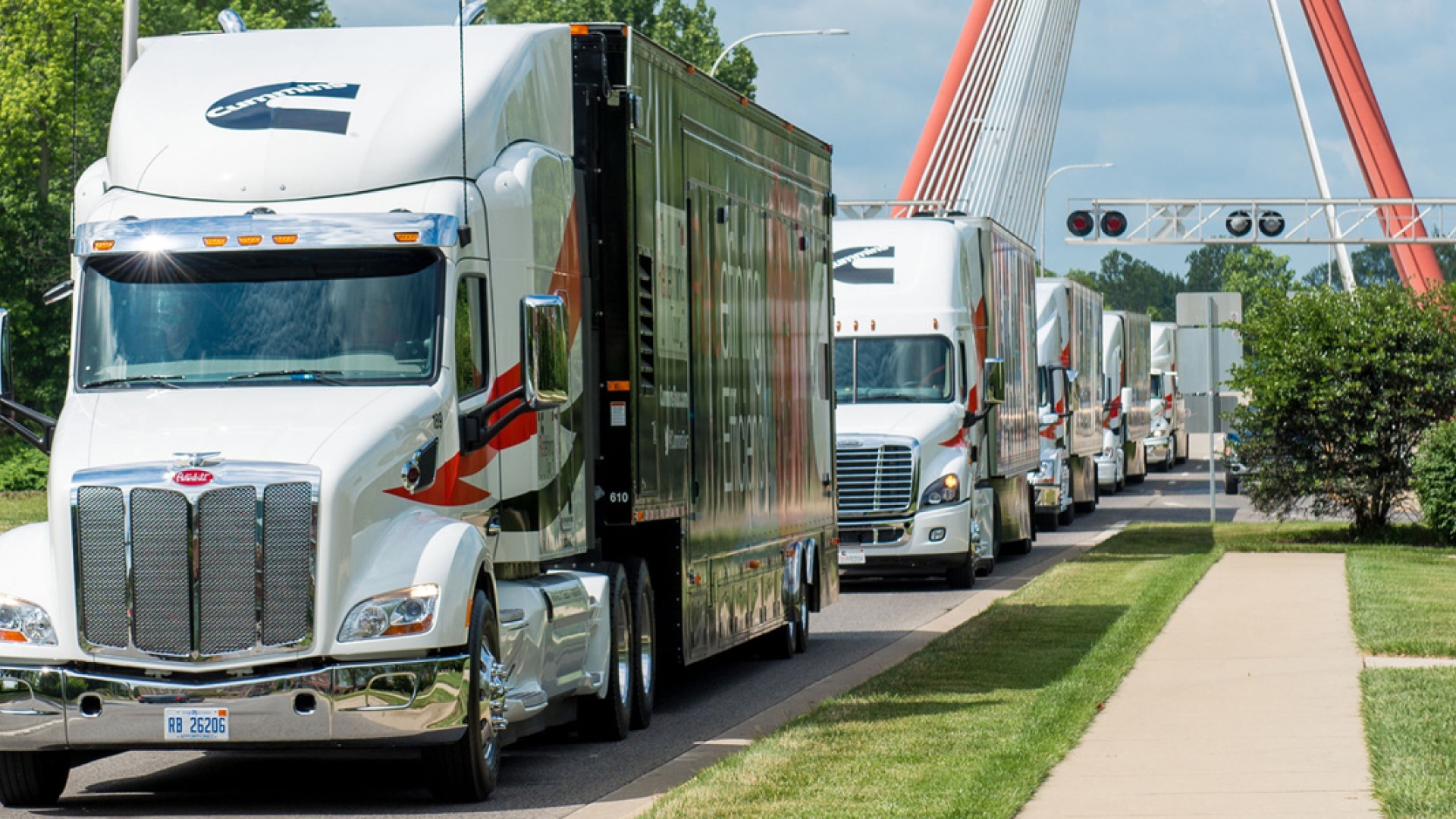 heavy-duty truck caravan