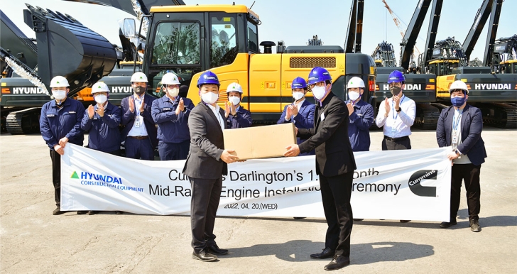 Zeremonie für den 1.5 millionten Mittelklassemotor im Motorenwerk Darlington