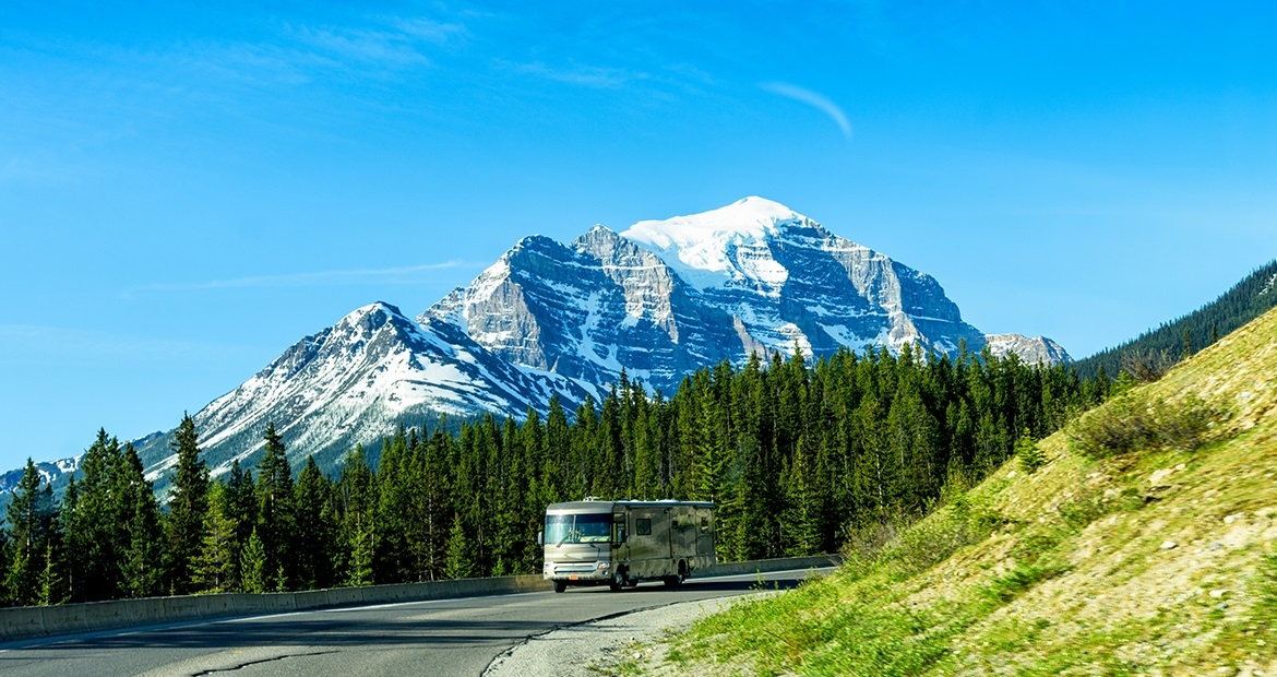 What size generator do I need to power an RV?