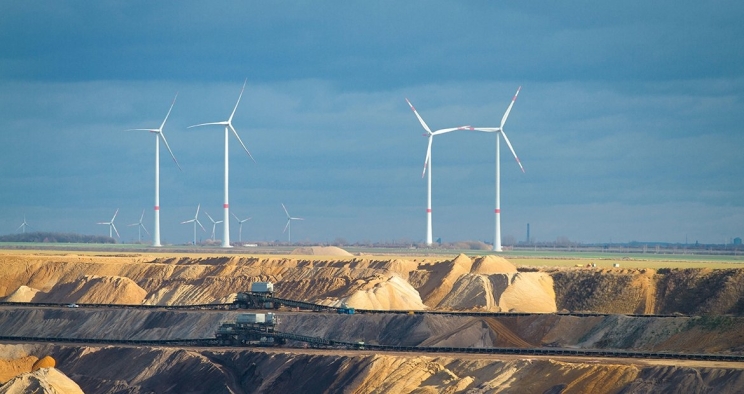 Windmills on flat land