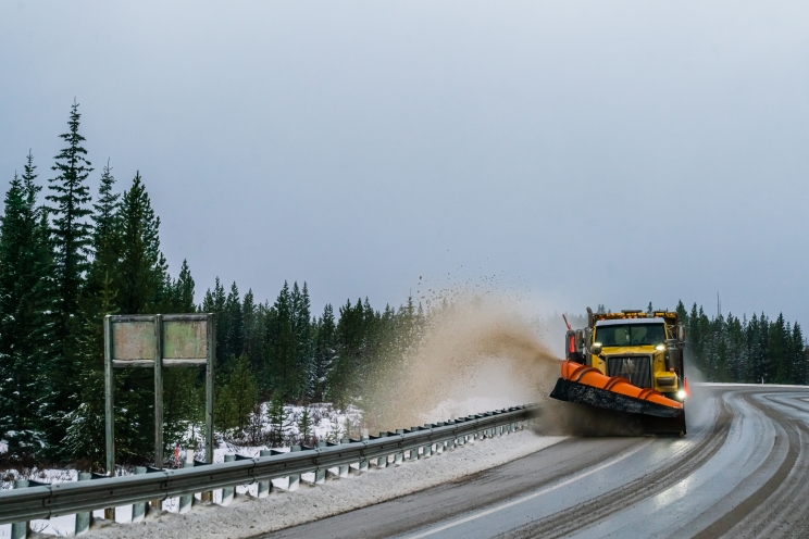 Snow plow 