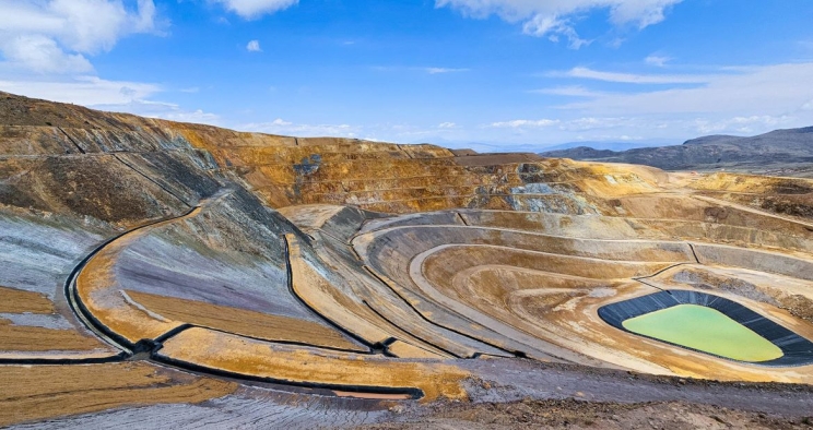 Decarbonizing combustion: Tier 4, Stage V and beyond