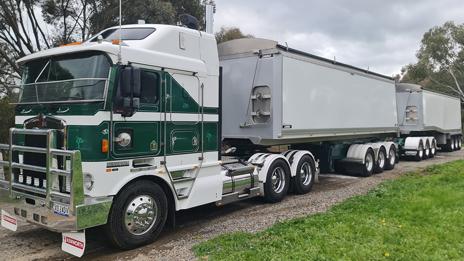 Image of Kenworth truck