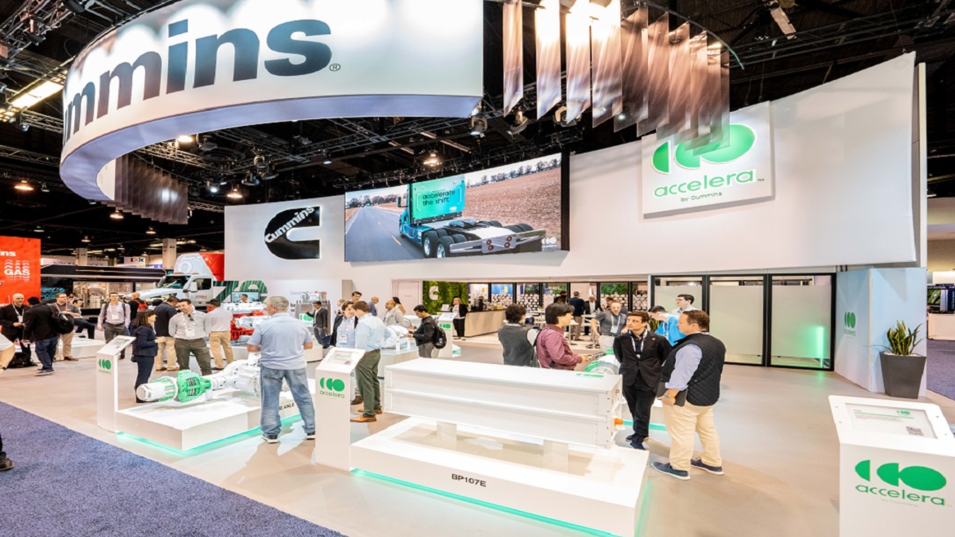 Cummins and Accelera showcase broadest portfolio of decarbonizing  technologies with an emphasis on hydrogen