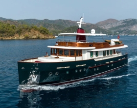 External view of Magnolia yacht