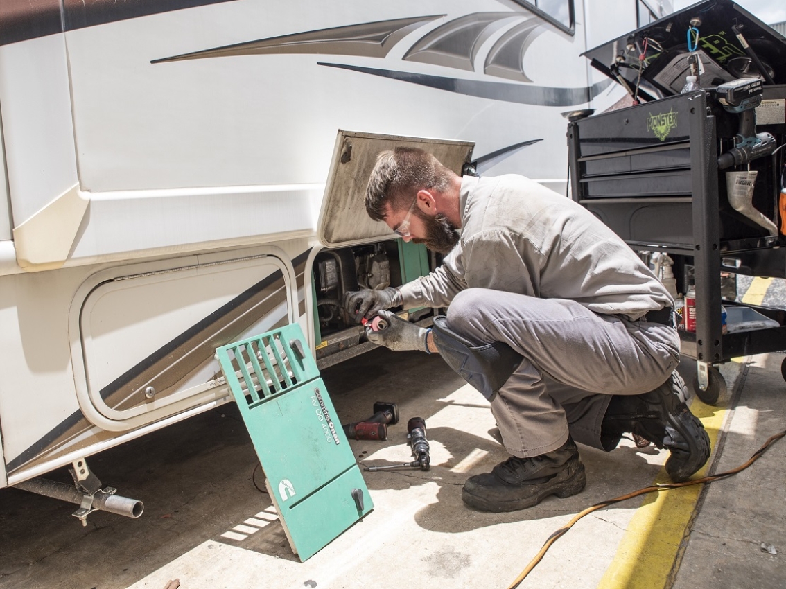 Rv Delamination Repair Near Me Silverado thumbnail